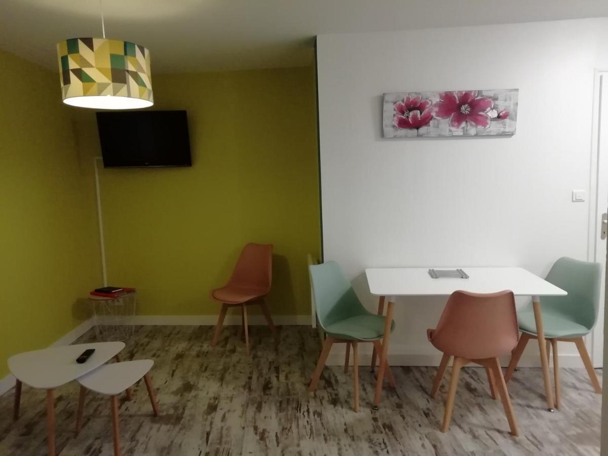 Joli Appartement, 1 Chambre, Au Coeur De Mouilleron St Germain Exteriér fotografie